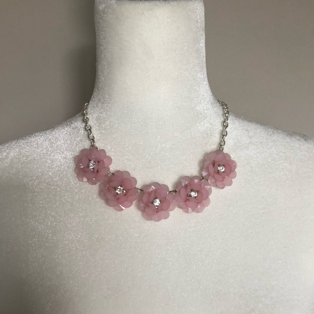 Pink Rose Statement Necklase🌸